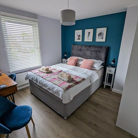 Cosy Guest Room In A Family Home With Free Parking エディンバラ エクステリア 写真