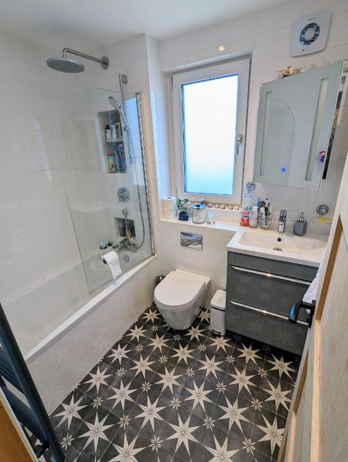 Cosy Guest Room In A Family Home With Free Parking エディンバラ エクステリア 写真